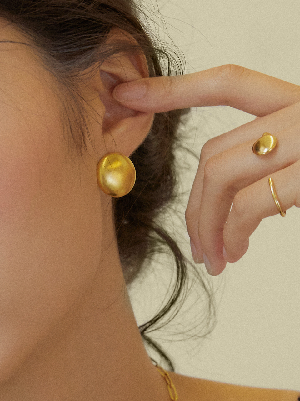 Dome earrings (돔귀걸이)