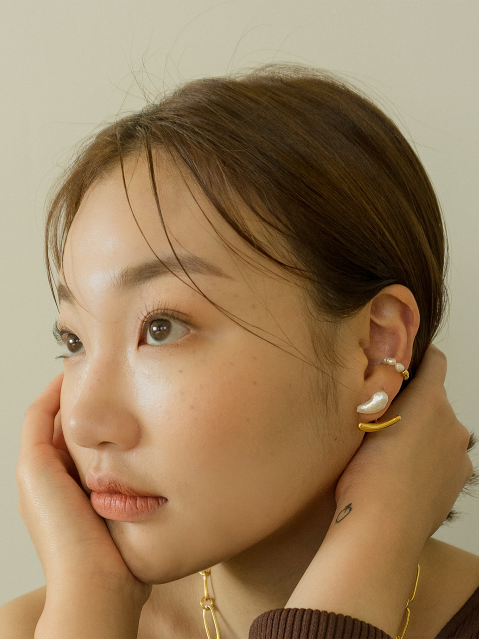 peanut pearl earring